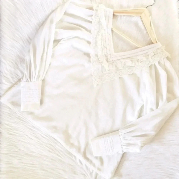 Vintage Jessica’s Gunnies Sax Ivory Victorian Lace Pearl Blouse - Picture 6 of 7